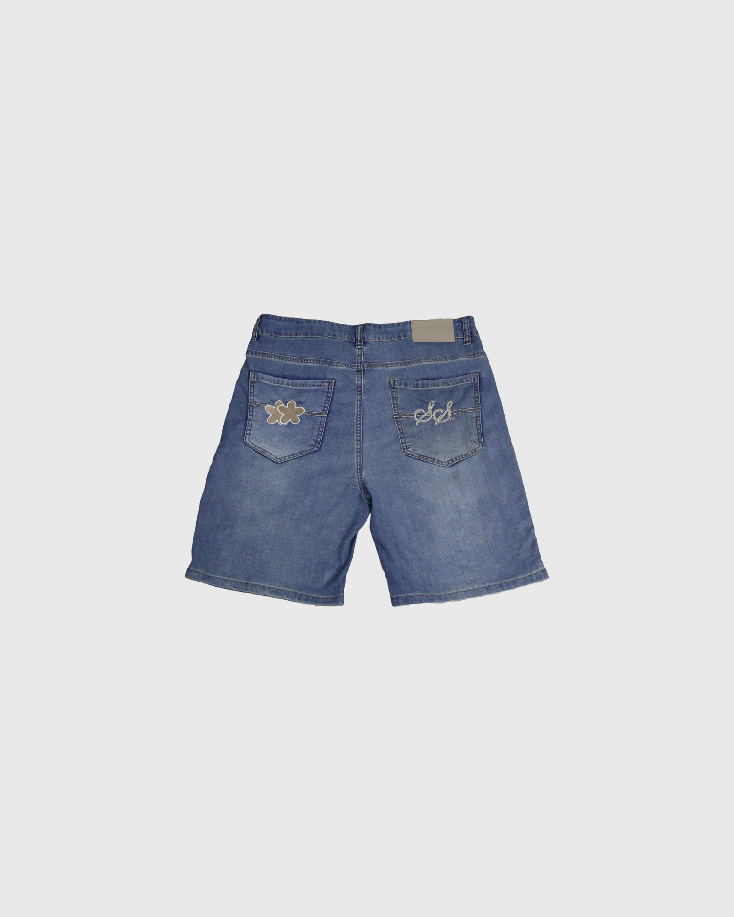 FLOWER DENIM SHORTS